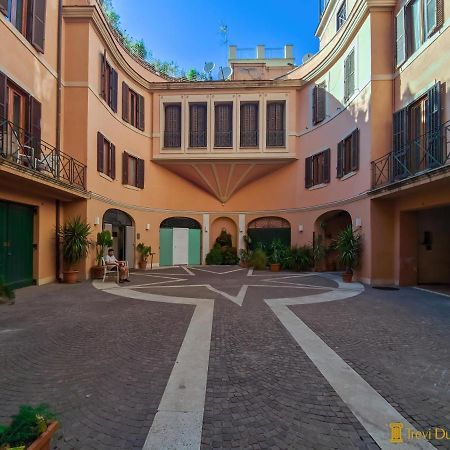 Trevi Ducal Palace Rom Eksteriør billede